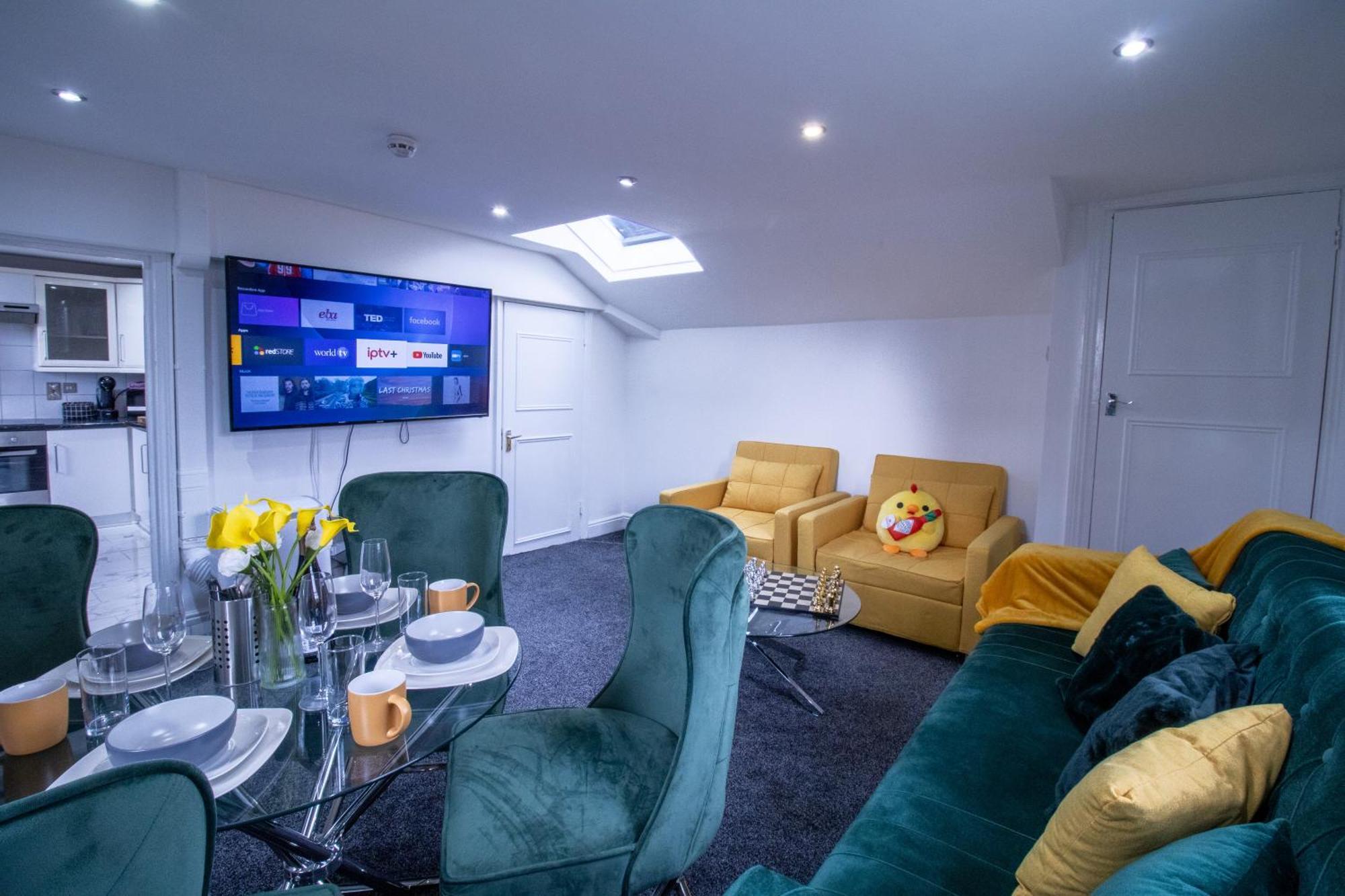 Luxurious 1-Bedroom Penthouse On Oxford Street 11G London Exterior photo