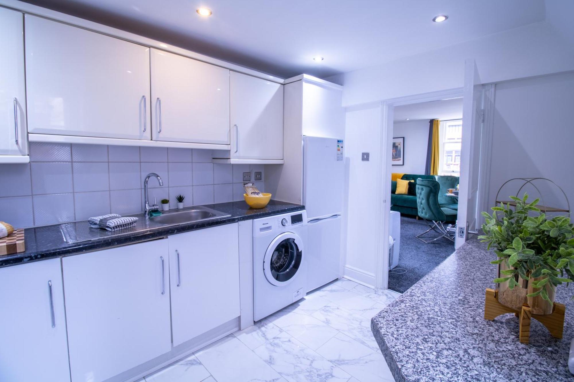 Luxurious 1-Bedroom Penthouse On Oxford Street 11G London Exterior photo