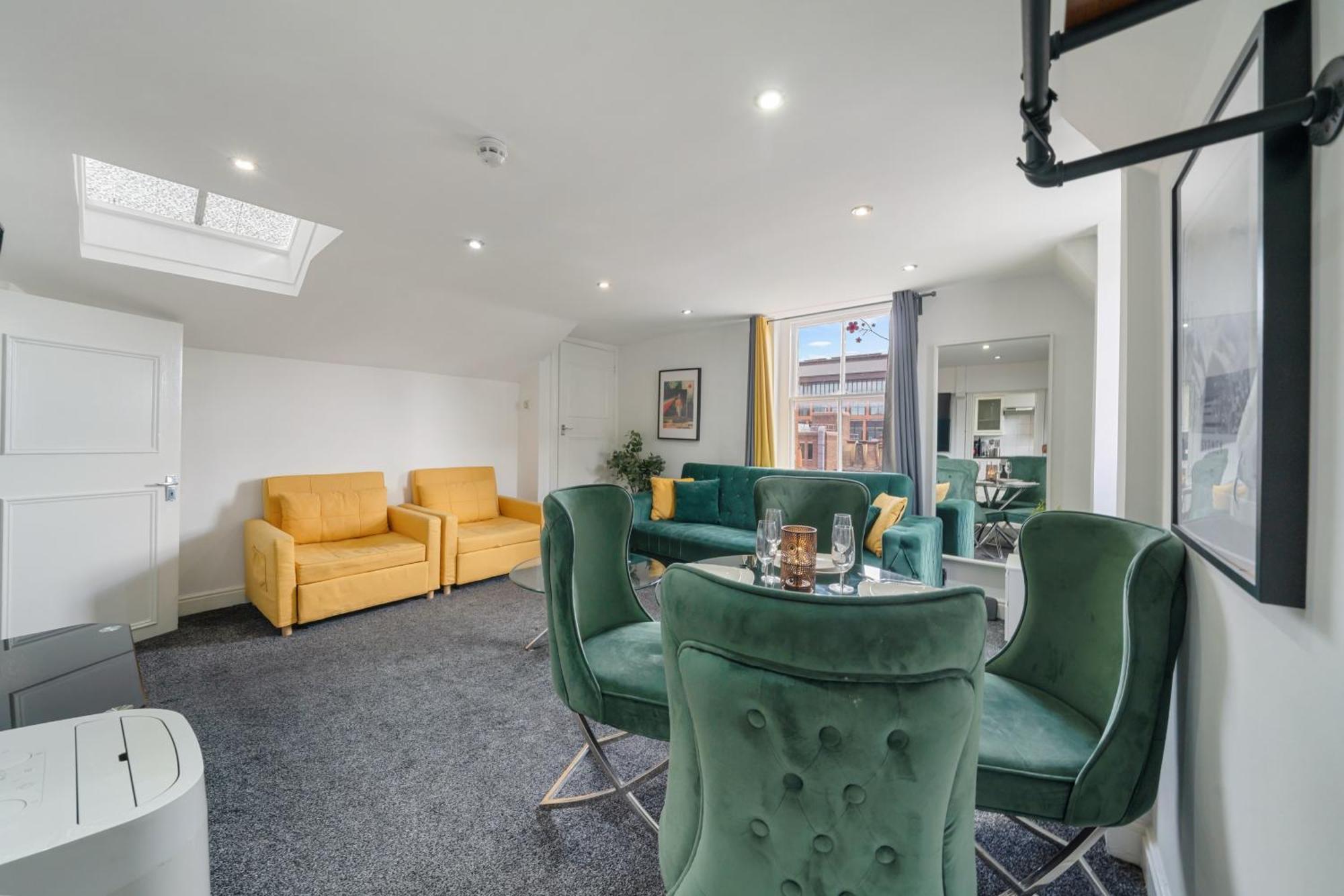Luxurious 1-Bedroom Penthouse On Oxford Street 11G London Exterior photo
